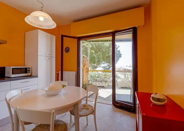 Guesthost - Turchese Seaview Apartament *